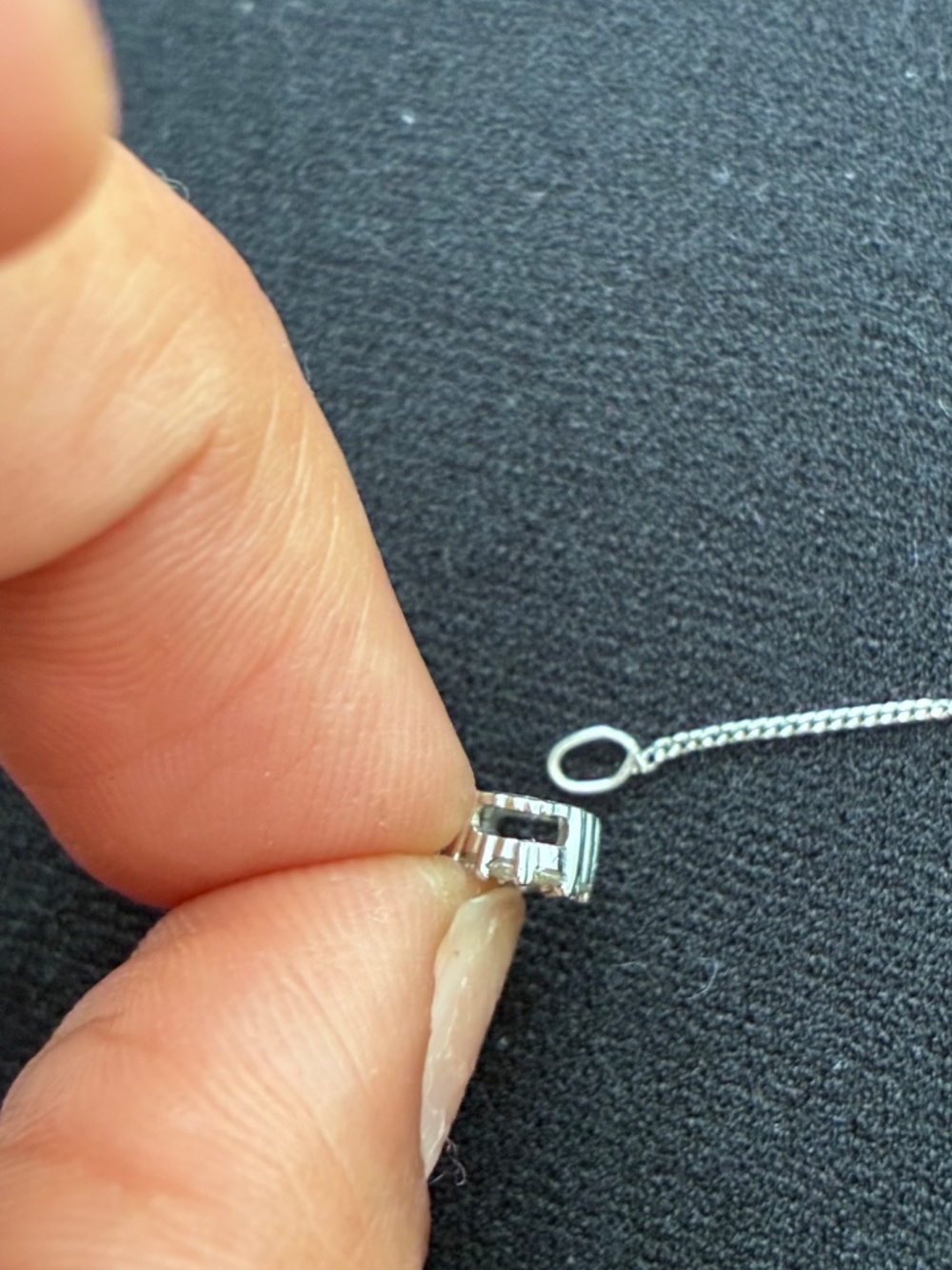 14k white gold diamond Heart shaped  Necklace - Picture 9 of 10